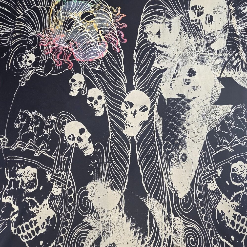 King Premium Quality 2XL Black Graphic T-Shirt With Skulls & Fish Design AOP